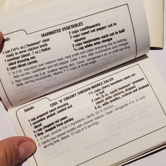 Vtg lot 2 small advertising cookbooks Uncle Ben's & Swanson - Picture 7 of 8